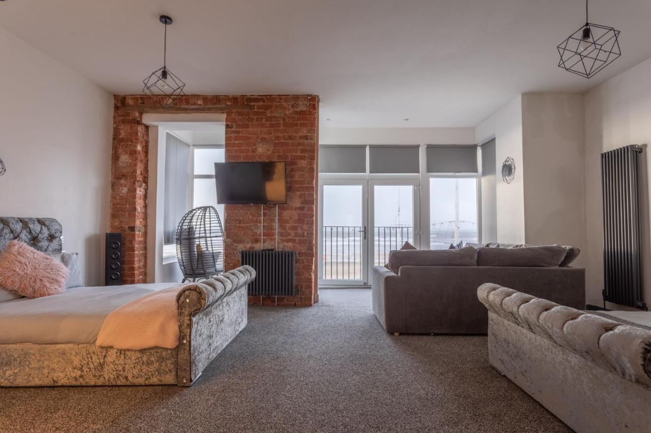 Residency Luxury Seafront Hotel 블랙풀 외부 사진